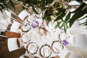 wedding_floral_decorations_hanging_from_decorative_tree